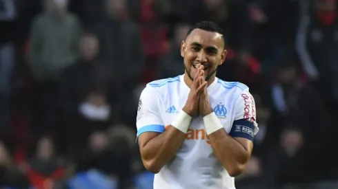 Subs strike late to send Marseille second