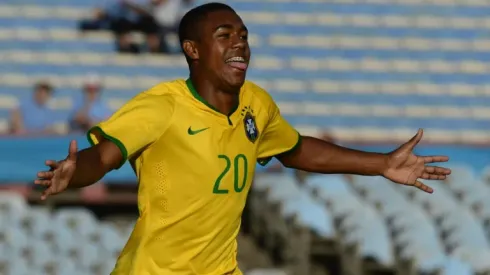 Arsenal 'target' Malcom faces rap over video