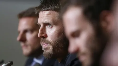 Manchester United's Carrick to retire at season's end