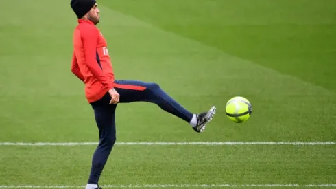 Ballsy Dani Alves dismisses red card criticism