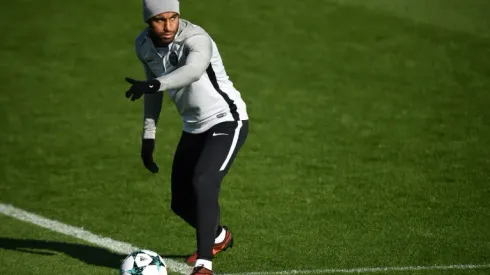 PSG outcast Lucas set for Tottenham escape - reports