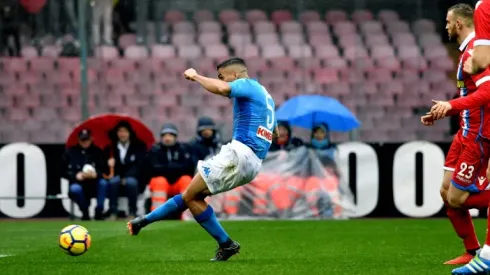 Napoli reply to Juventus to stay top in Serie A
