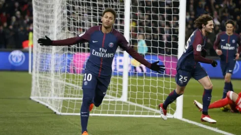 Neymar could still face Real, no operation planned: Emery