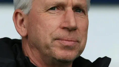 Pardew leaves Premier League tailenders West Bromwich Albion