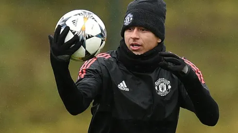 Lingard tells United to ignore City title talk