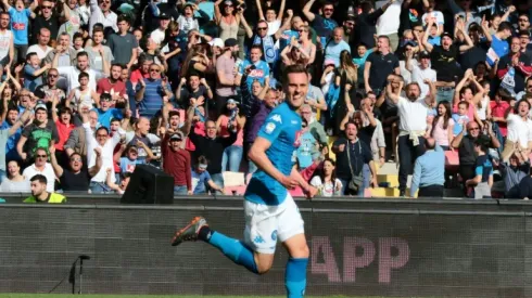 Last-gasp Napoli keep title ambitions alive