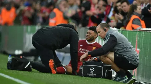 Oxlade-Chamberlain injury casts shadow on five-star Liverpool show