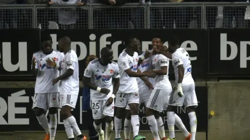 Amiens hold PSG as Nimes end 25-year wait for promotion