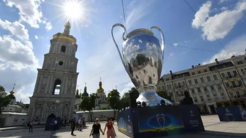 Liverpool bid to get stranded fans to Kiev 'not looking good'