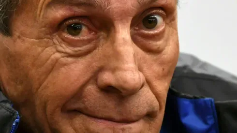 Old hand Tabarez puts Uruguay back on World Cup map