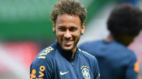 Neymar set for start as Spain, France labour in warm-ups