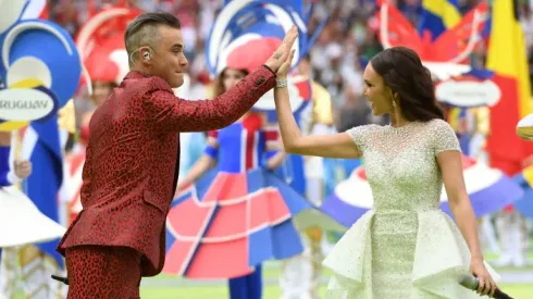 US network apologizes for Robbie Williams World Cup gesture