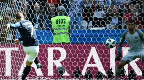 Griezmann hits historic VAR penalty as France squeeze past Australia