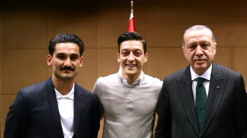 Turkey hails 'goal against fascist virus' after Ozil quits Germany side