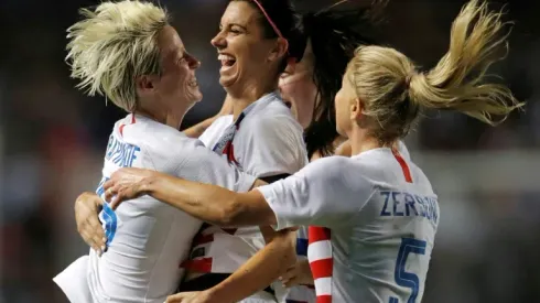 Revitalised US women poised to book World Cup ticket
