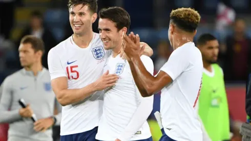 Leicester's Chilwell replaces Shaw in England squad