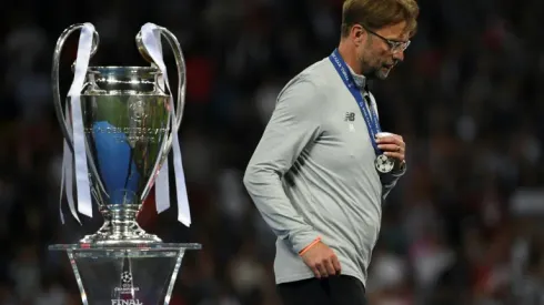 Klopp desperate to end Liverpool trophy drought