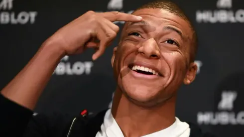 Mbappe tells AFP: Ronaldo, Messi still best but won't win Ballon d'Or