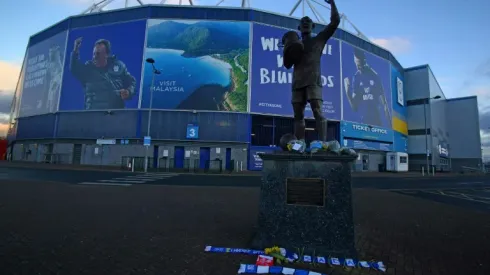 Cardiff fans pray for miracle after Sala's suspected plane crash
