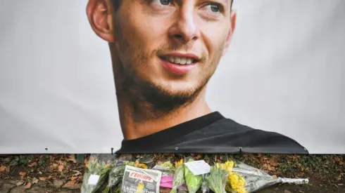 Search resumes for missing plane of Cardiff striker Sala