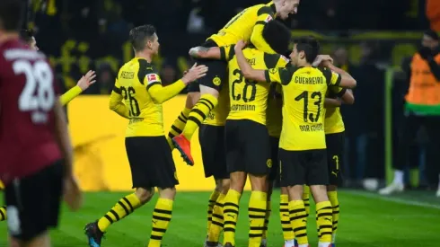 Dortmund go nine points clear of Bayern Munich by thumping Hanover