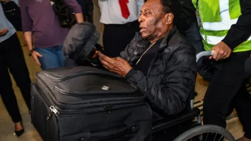 Pele remains under 'observation' in Brazil hospital: doctors