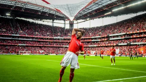 Benfica win 4-1 to seal 37th Portuguese title