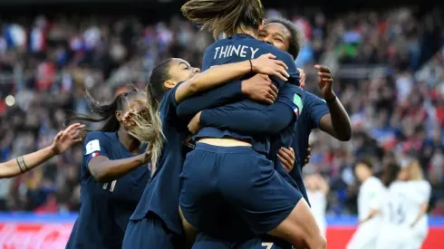 Hosts France enjoy winning start as women's World Cup kicks off