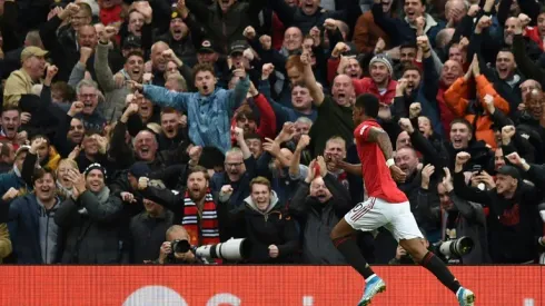 Liverpool strike late, but winning run ends in 1-1 draw at Man Utd