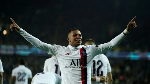 Sub Mbappe's hat-trick puts PSG in last-16 driving seat