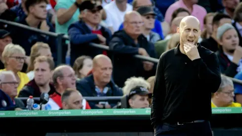 Stam leaves Feyenoord after Ajax hammering
