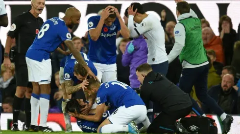 Gomes in horror injury as Everton deny Tottenham long-awaited away win