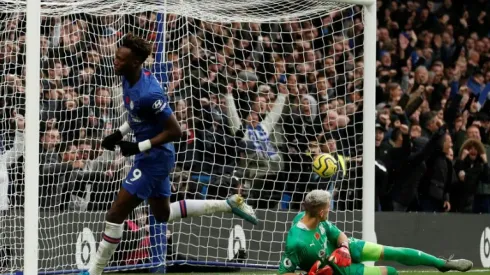 Sixth win on the spin lifts Chelsea to second in Premier League