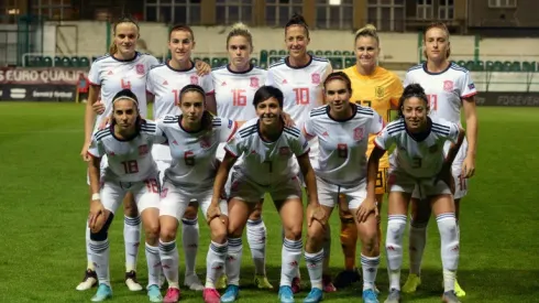 Women strike for minimum wage in Spanish football