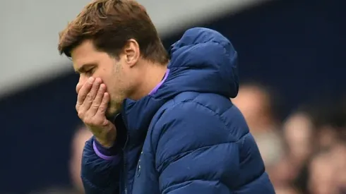 Spurs sack Pochettino amid slump, Mourinho favourite to take over