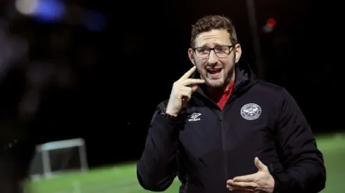 Football coach proves deafness is no hindrance to career on touchline