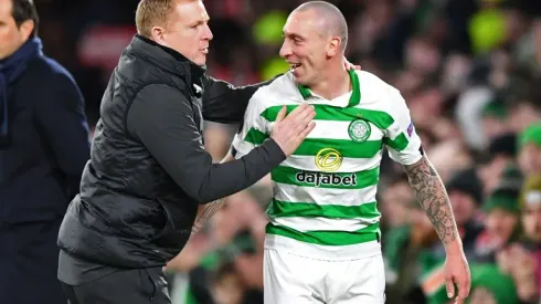 Celtic strike late as Rangers slip up at Aberdeen