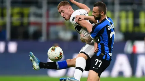 Swedish teen Kulusevski completes Juve move but remains on loan at Parma