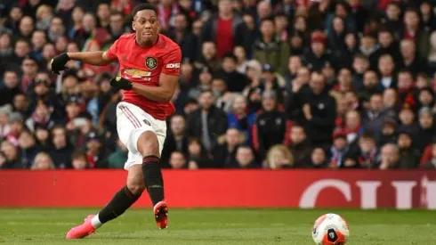 Man Utd complete derby double to edge Liverpool closer to title