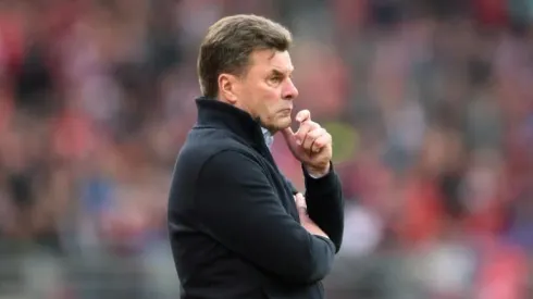 Hecking quits fallen giants Hamburg after missing promotion