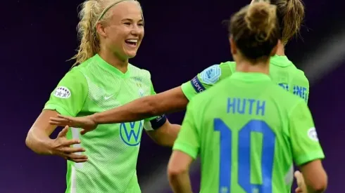 Nine-goal Wolfsburg into women's Champions League last four as Harder hits four