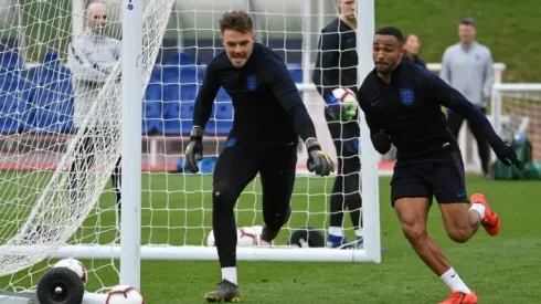 England keeper Butland joins up with Hodgson at Palace