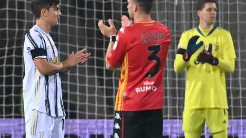 Sport pays tribute to Maradona with tears, applause, silence, banners and song