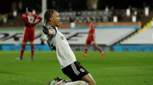 Liverpool, Tottenham miss chance to extend Premier League lead