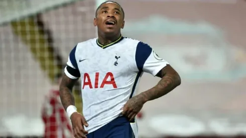Spurs stand together with Bergwijn after online abuse, says Mourinho