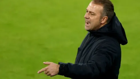 Flick turns up volume as Bayern bid to break bad habit