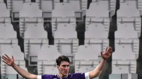 Vlahovic hat-trick revives Fiorentina before Milan game