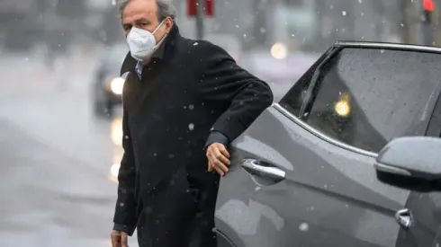 Platini gives evidence to Swiss prosecutor in corruption case