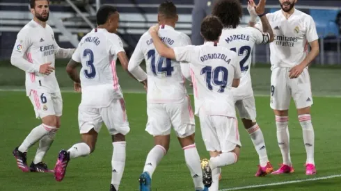 Benzema scores twice as Real Madrid cast aside Cadiz