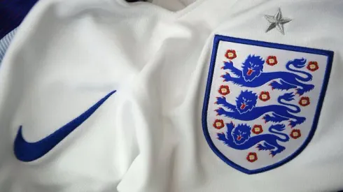 Chelsea beat Man City to delay Premier League title party